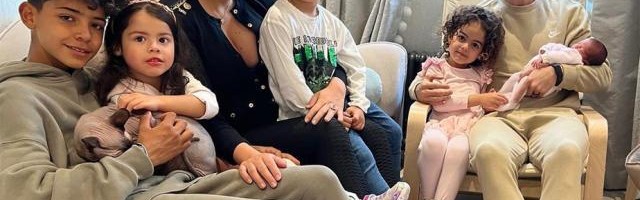 C罗儿子去世女王来信 骨灰与C罗父亲的保存在家中